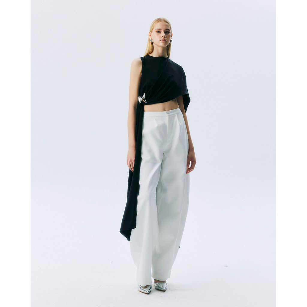 NICHP : Meteora Collection : Tessa Top เสื้อปิดแขนหนึ่งข้าง