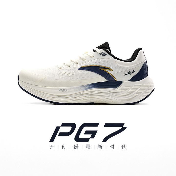 ANTA Men PG 7 TRAVEL 2E Widefoot รองเท้าวิ่งผู้ชาย แผ่นรองรับแรงกระแทก พื้นนุ่ม สวมใส่สบาย 112435546 — รองเท้ากีฬา แบรนด์ Anta ของแท้ 100% เช็คราคาจาก Shopee Lazada thumbnail 3