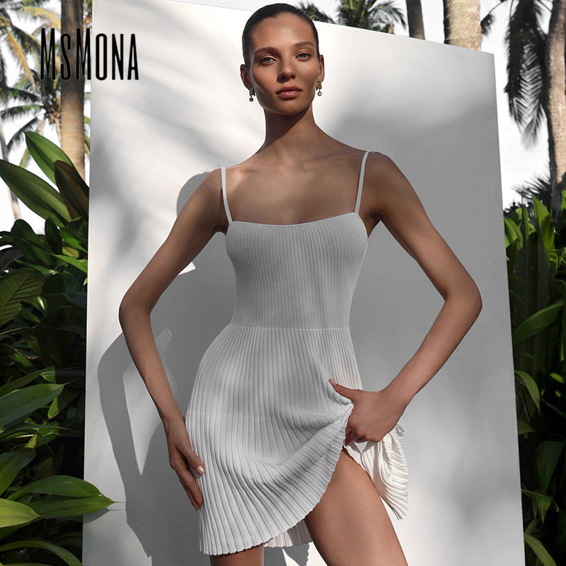 ชุดเดรสผู้หญิง MsMona ปี 2025 สไตล์Slim Fit สายรัดสีทึบ ลวดลาย U คอกด ...