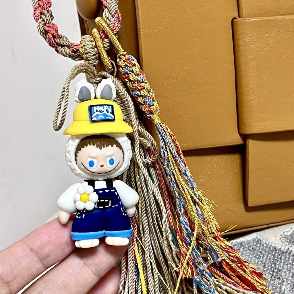 Labubu labu เรซิ่น Clay Bag จี้รถแขวนตุ๊กตา labuu | Shopee Thailand