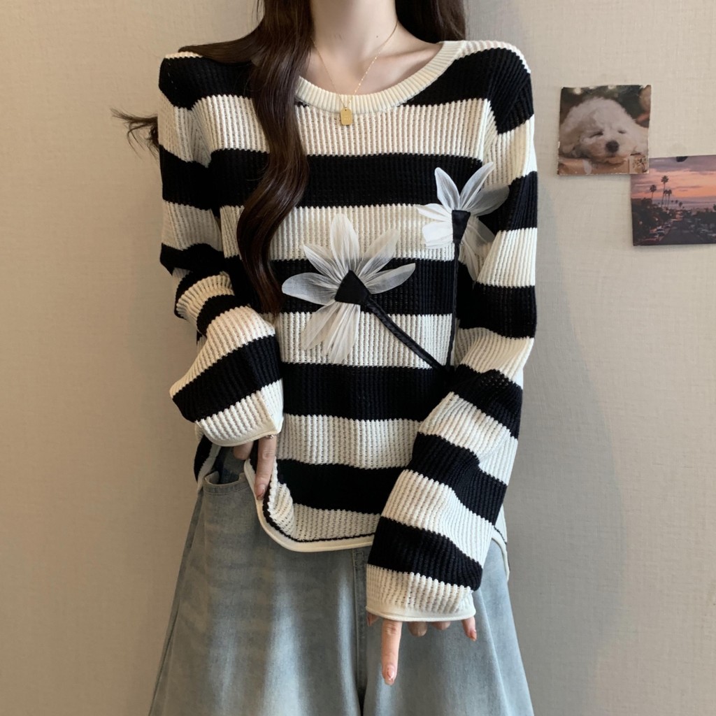 26180 เสื้อไหมพรมแขนยาว ลายทาง ทรงหลวม ดอกไม้ Striped sweater | Shopee ...