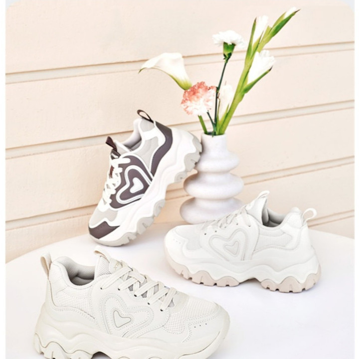 XTEP รองเท้าลําลอง Rebound Brethable พื้นหนาเพิ่มความสูง All-match ทนต่อการสึกหรอลื่นผู้ชายอินเทรนด์ผู้หญิง — รองเท้ากีฬา แบรนด์ Xtep ของแท้ 100% เช็คราคาจาก Shopee Lazada thumbnail 5