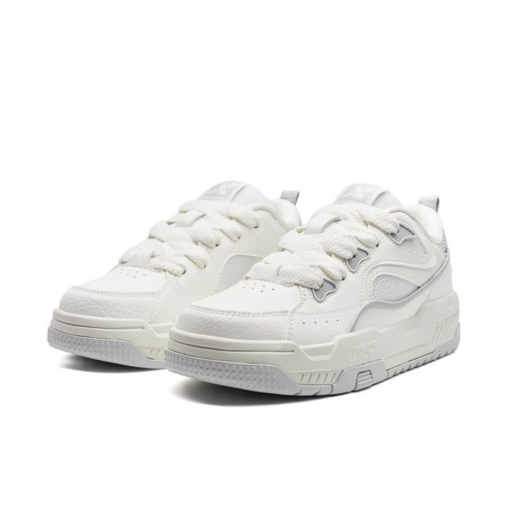 【xtep】Reverse bread shoes | 2025 Summer Breathable All-Match Casual Low-Top Heightening Sports Bread Shoes — รองเท้ากีฬา แบรนด์ Xtep ของแท้ 100% เช็คราคาจาก Shopee Lazada thumbnail 3