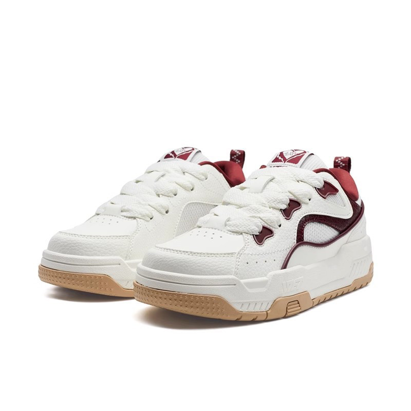 【xtep】Reverse bread shoes | 2025 Summer Breathable All-Match Casual Low-Top Heightening Sports Bread Shoes