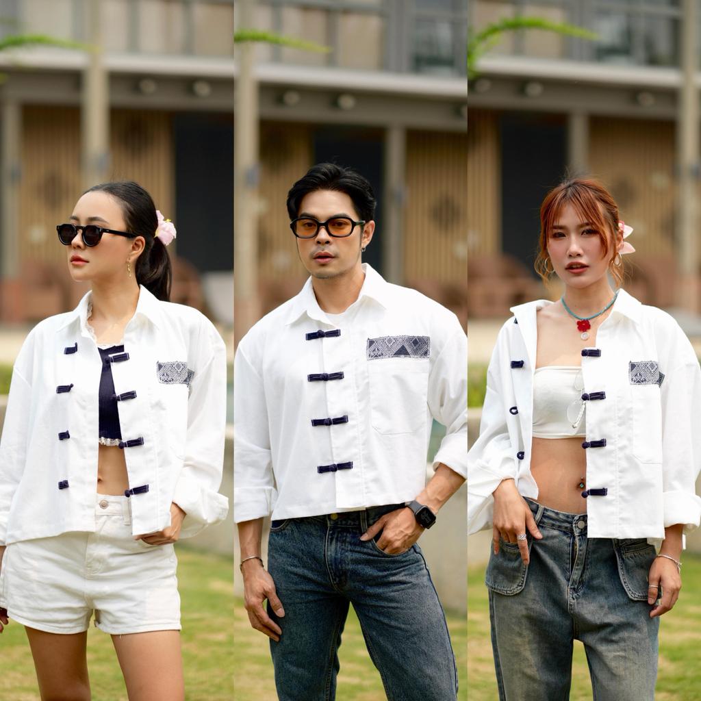 เสื้อผ้าแฟชั่น ผ้าไทย ผ้าฝ้ายฟอกนุ่มสีขาวไม่ตกสี เสื้อครอป กระเป๋าผ้าทอลายกรม ยาว22นิ้ว no.11 ขาวยาวครอปกระเป๋าทอกรม