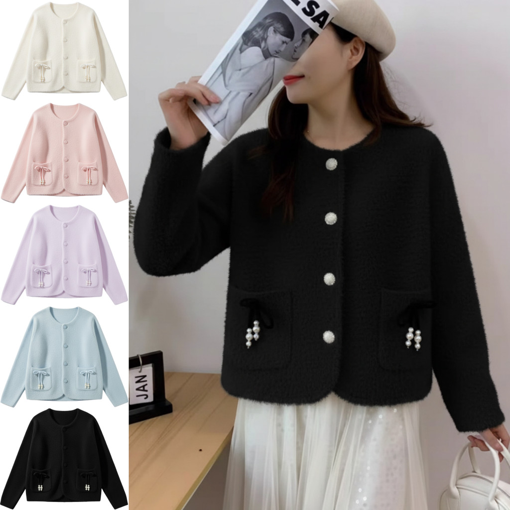 เสื้อไหมพรมแขนยาว ทรงคอกลมติดกระดุม น่ารักมาก มีกระเป๋าด้านหน้าแต่งโบว์ ...