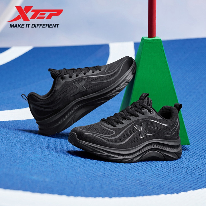 Xtep รองเท้าผู้ชายสำหรับฤดูใบไม้ร่วง สีดำ มีการรองรับและลดแรงกระแทกดี น้ำหนักเบา เหมาะแก่วิ่ง — รองเท้ากีฬา แบรนด์ Xtep ของแท้ 100% เช็คราคาจาก Shopee Lazada - รูปที่ 1