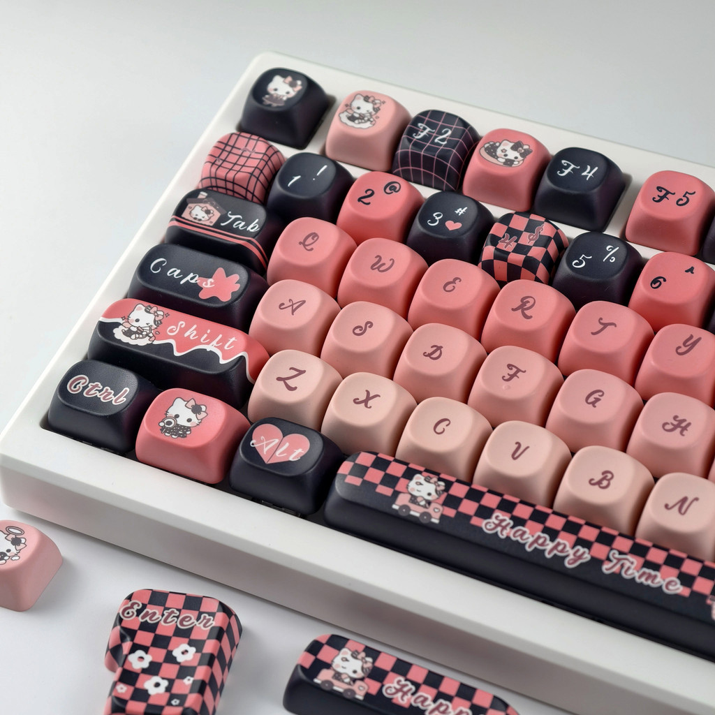 สีชมพูและสีดํา Kitty Keycap PBT MOA โปรไฟล์ 130 คีย์ห้าด้าน Dye ...