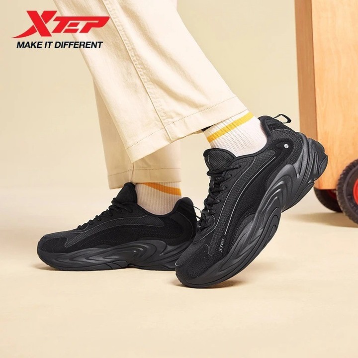 XTEP ผู้ชายรองเท้าสบายๆ 2025 ฤดูหนาว Durability Leisure Street สไตล์สนับสนุนกลางแจ้ง Rebound Retro ยางผู้หญิงรองเท้าผ้าใบ — รองเท้ากีฬา แบรนด์ Xtep ของแท้ 100% เช็คราคาจาก Shopee Lazada thumbnail 2