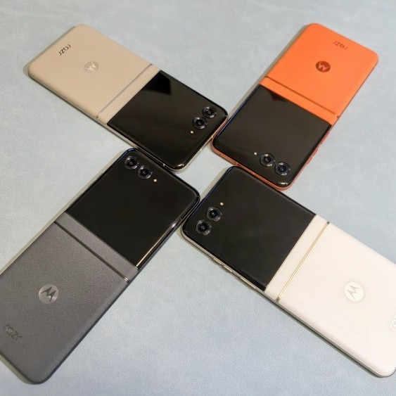 Motorola/Motorola moto razr 50 Blade หน้าจอพับขนาดใหญ่วิดีโอธุรกิจ ...