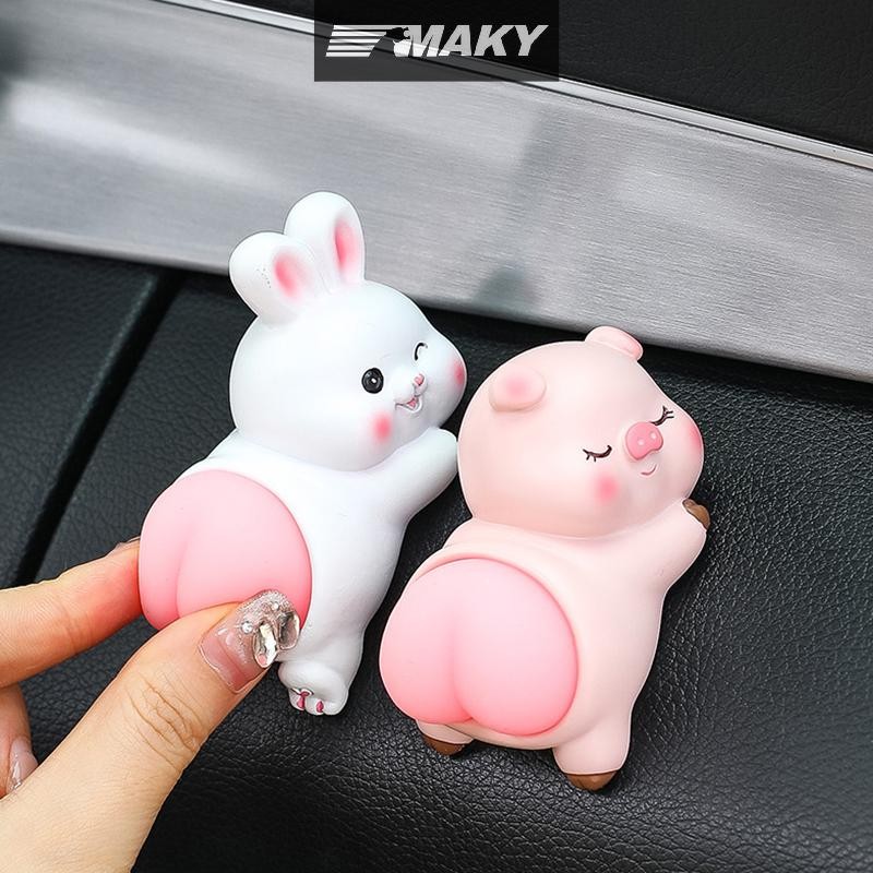 LLPH อุปกรณ์ตกแต่งรถยนต์ตุ๊กตาหมูตลก Panda Rabbit Beat บนก้นผ่อนคลาย ...