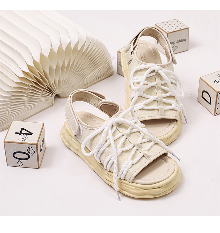 มุมมองเพิ่มเติมของสินค้า Moosii รองเท้าแตะผู้หญิง อินเทรนด์ ด้านล่างนุ่มระบายอากาศ เทรนด์ใหม่ พื้นรองเท้าหนา สองสี ไซซ์ 35-40 MS0609