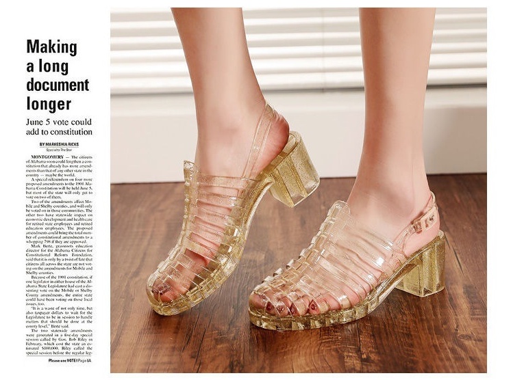 รูปภาพเพิ่มเติมเกี่ยวกับ QiaoYiLuo ผู้หญิงใหม่เกาหลีรองเท้าเจลลี่โปร่งใสคริสตัลพลาสติกส้นสูงโรมัน เป่าโถวชายหาดรองเท้าแตะ