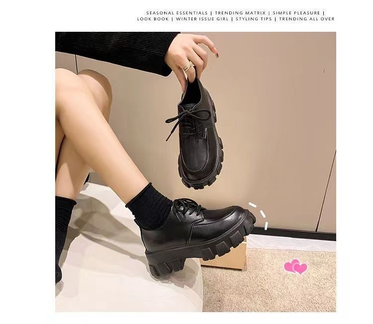 ภาพประกอบคำอธิบาย Qiao YiLuo รองเท้าหนังสีดำขนาดเล็กของผู้หญิง ins รองเท้าแพลตฟอร์มสไตล์
