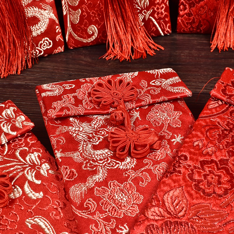 ข้อมูลเพิ่มเติมของ ซองจดหมายสีแดง ซองแดง ซองอั่งเปา 2023 红包 ผ้าศิลปะผ้าAngpaoปีใหม่จีนซองจดหมายสีแดงแพ็คเก็ตสีแดงแพ็คเก็ตเงินเทศกาลฤดูใบไม้ผลิที่มีปมจีน