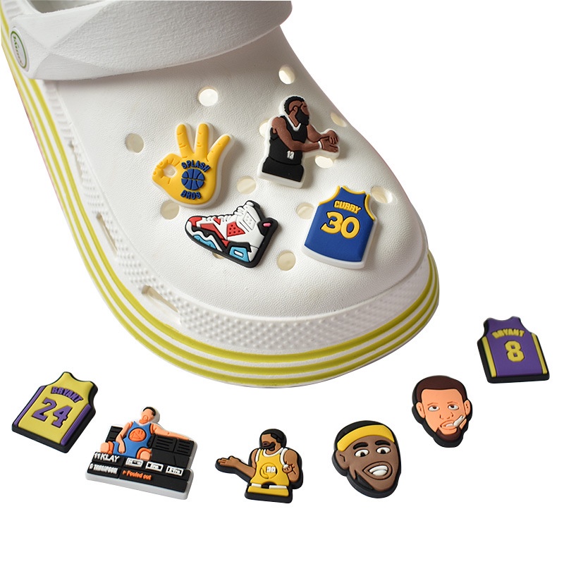 ลองดูภาพสินค้า จี้การ์ตูน Bryant Basketball Jibbitz Charm Lakers Crocs Jibbits Kobe NBA Jibits Crocks เครื่องประดับ สําหรับตกแต่งรองเท้าผู้ชาย