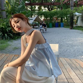 สไตล์วันหยุดฝรั่งเศสเปิดไหปลาร้าเก๋ ๆ ไหล่แขวนคอด้านบนผู้หญิงฤดูร้อนพรีเมี่ยมความรู้สึกปิดไหล่สุทธิเสื้อแขนกุดสีแดง