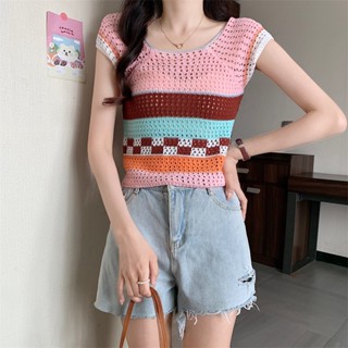 เสื้อยืดแขนสั้น ผ้าถัก ฉลุลาย สีตัดกัน สไตล์เกาหลี แฟชั่นฤดูร้อน สําหรับผู้หญิง
