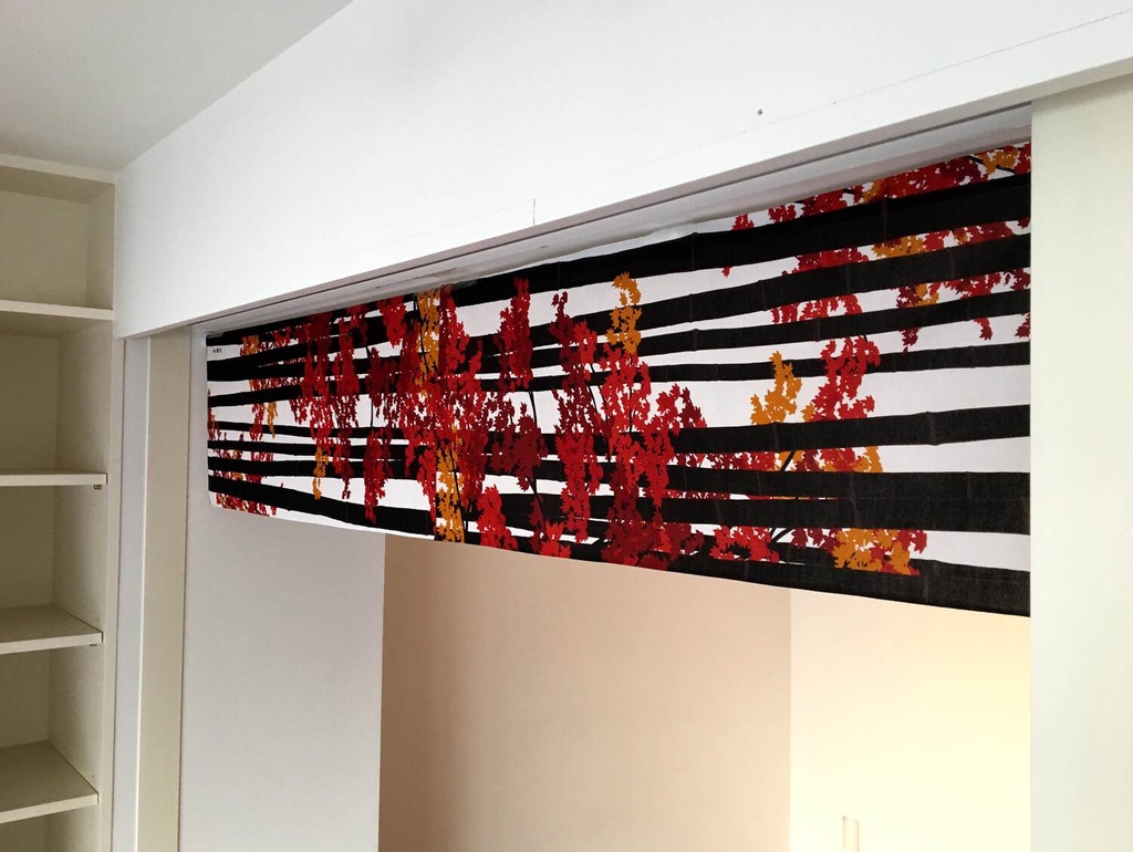 ผ้าม่านประตู-ลายต้นเมเปิ้ล-สีแดง-สไตล์ญี่ปุ่น