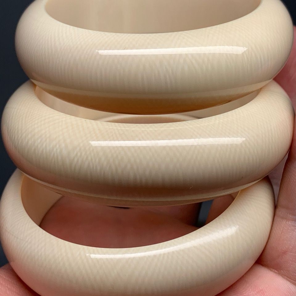 ของแท้ Mammoth Ivory Fidelity สร้อยข้อมือ ทรงกลม กว้าง สีงาช้าง สไตล์เร ...