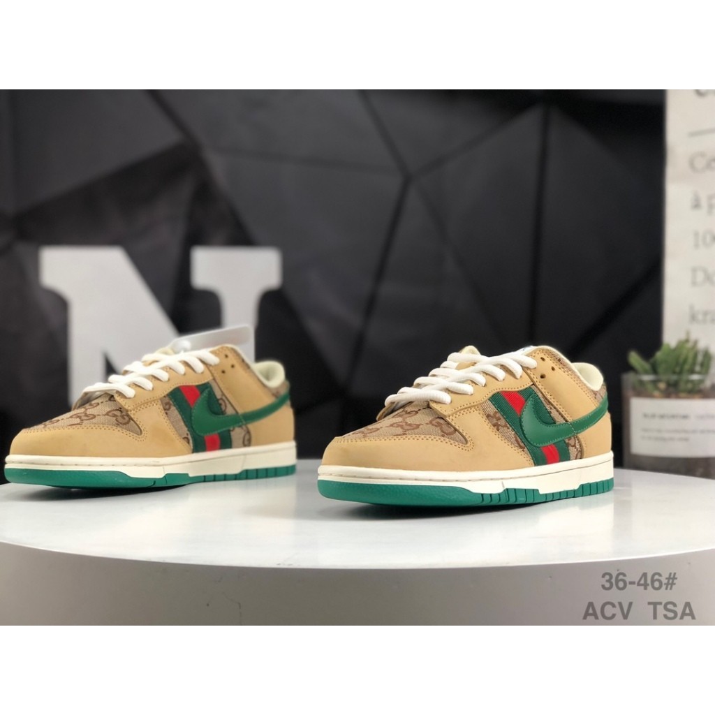 dunk low gucci
