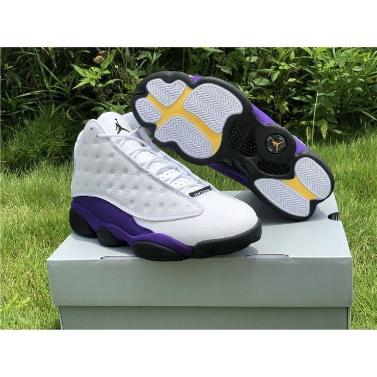 ฟิกเกอร์ Nike Air Jordan 13 Lakers Rivals รองเท้าบาสเก็ตบอลสีม่วงสีขาว ...