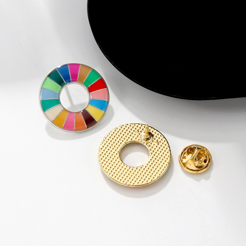 สีสัน Enamal ที่ยั่งยืนการพัฒนาเป้าหมายเข็มกลัด United Nations SDGs Pin ...