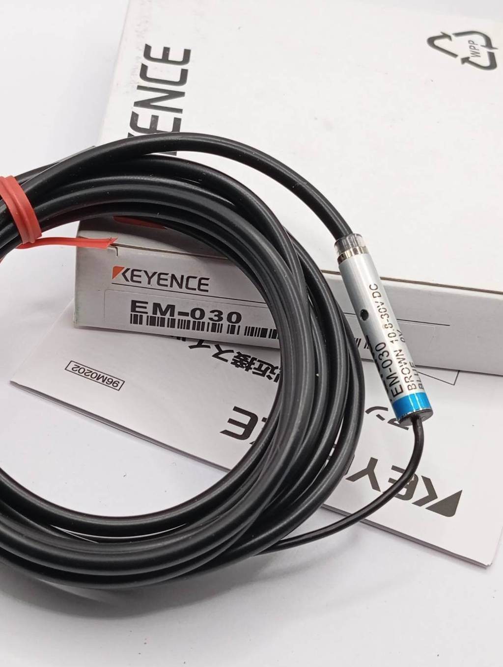 คุ้มแท้ Proximity Sensor ยี่ห้อ keyence รุ่น EM-030 EM030 ของใหม่ ออก ...