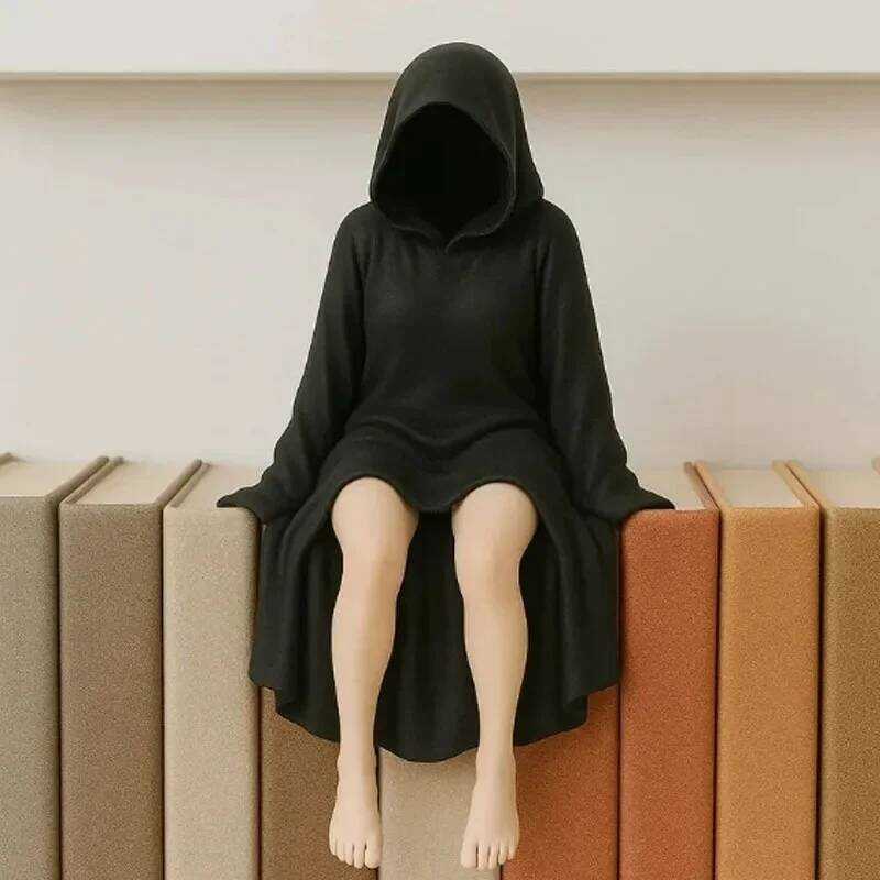 C Creative Gothic Death Black Robe Queen Figure Statues Mysterious ...
