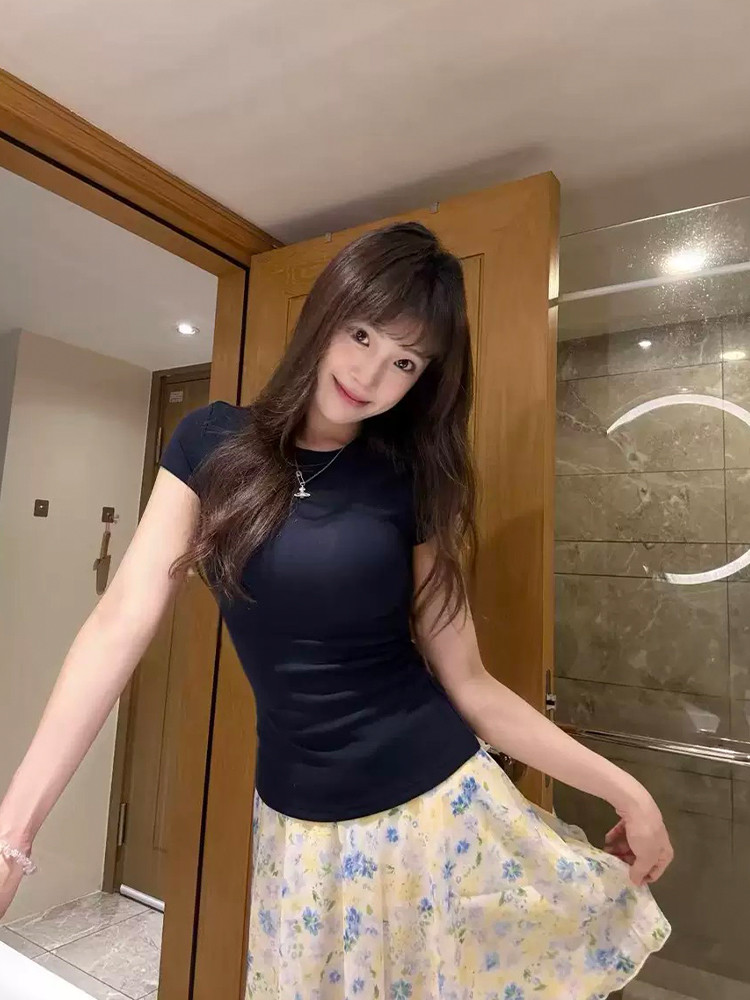 เสื้อยืดคอกลมแขนสั้นไหล่ตรง รุ่นใหม่หน้าร้อน ใส่สบาย มิกซ์แอนด์แมทช์ ...