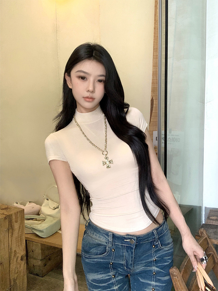 เสื้อยืดแขนสั้นคอสูงเข้ารูป เสื้อตัวในเนื้อบางเบาสำหรับฤดูร้อน ช่วยให้ ...