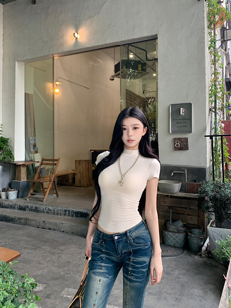 เสื้อยืดแขนสั้นคอสูงเนื้อผ้าบางเบาสำหรับผู้หญิง เสื้อตัวในสุดเซ็กซี่ ...