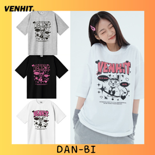 [VENHIT] เสื้อยืด แขนสั้น โอเวอร์ไซซ์ ลายน้ําผึ้ง M,L,XL,2XL สีขาว ดํา เทา น่ารัก สไตล์เกาหลี สําหรับผู้หญิง