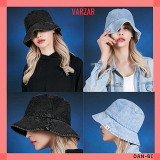[VARZAR] หมวกบักเก็ตยีน ลายหินล้างทําความสะอาดได้ ฟรีไซซ์ 2 สี ซ่อนสายตา ขนาดเล็ก เอฟเฟกต์ลุคประจําวัน สไตล์เกาหลี สําหรับผู้หญิง และผู้ชาย