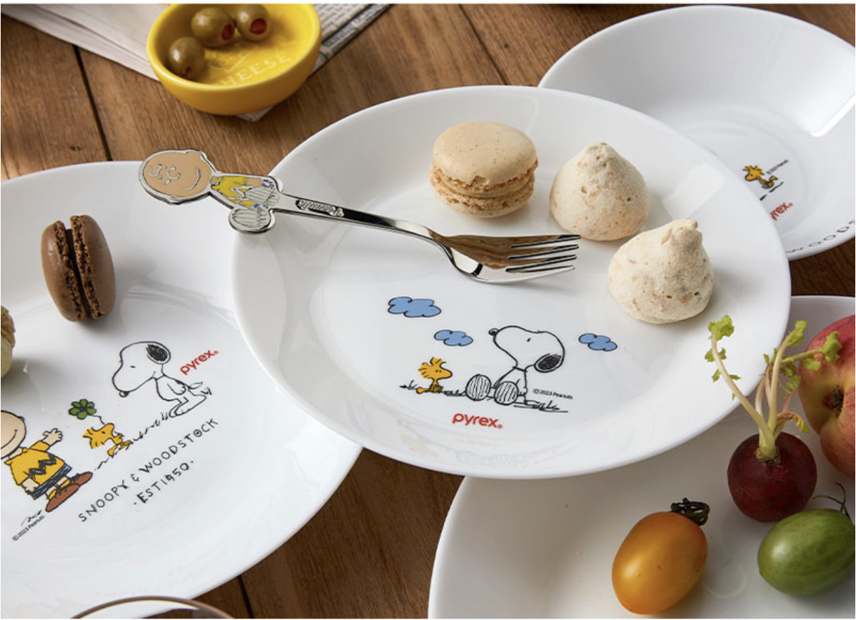 [PEANUTS X PYREX] เครื่องใช้บนโต๊ะอาหารแก้วนม Snoopy | Shopee Thailand
