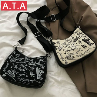 A.t.a กระเป๋าสะพายไหล่ ขนาดเล็ก ลายกราฟฟิติ สไตล์เกาหลี แฟชั่นสําหรับผู้หญิง และนักเรียน 2022