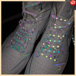 สินค้า Spedyfun ใหม่ เชือกผูกรองเท้า สะท้อนแสง โฮโลแกรม ดาว สองด้าน สะท้อนแสง ความสว่างสูง เชือกผูกรองเท้าแบน เชือกผูกรองเท้าผ้าใบ