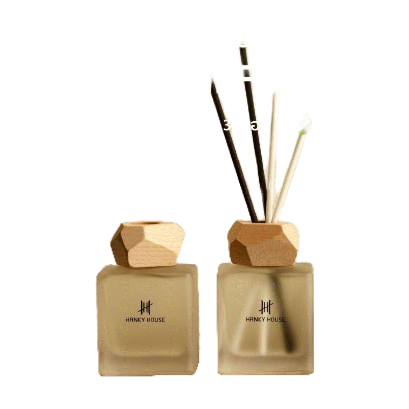 Hanky House ก้านไม้หอม กลิ่นโรงแรมหรู Reed Diffuser ก้านน้ำหอม 150ml น้ำหอมอโรม่า น้ำมันหอมระเหย ก้านหอม ARO_R150