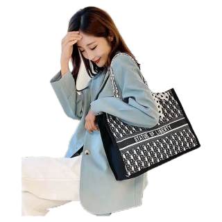 กระเป๋าถือเป๋าสะพายไหล่ผู้หญิงมาใหม่