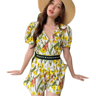 FLAT2112 FF0465 : BUNNY SUNRISE JUMPSUIT จั้มสูทขาสั้น ลายดอกไม้ ชุดเที่ยวทะเล