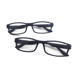 UniqueYou แว่นสายตายาว Glasses เลนส์บลูบล็อค กรองแสงสีฟ้า น้ำหนักเบา คุณภาพอย่างดี แถมผ้าและถุงผ้า 902black