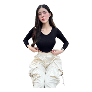 SpinnyHouseเสื้อครอปแขนยาว เว้าช่วงชายเสื้อ ผ้าเรย่อนยืดเยอะ 😻 เหมาะกับใส่เที่ยวสุด แต่งง่ายตัวเดียวจบ รุ่น กาเหว่า