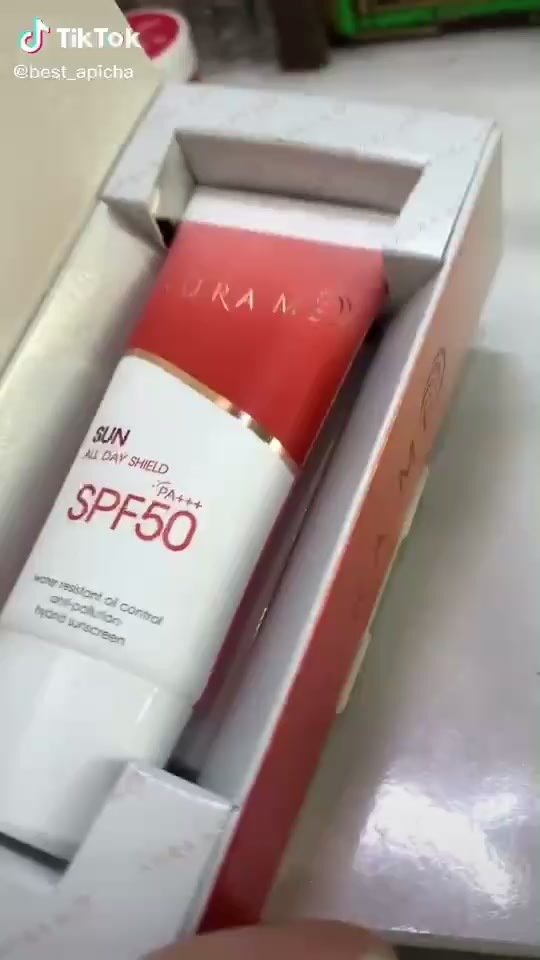 (ล๊อตใหม่) ครีมกันแดด AURA ME SPF50 PA++ ครีมกันแดดออร่ามี 20g.