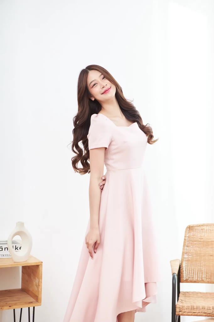 เดรสคอเหลี่ยมหน้าสั้นหลังยาว สีม่วงพาสเทล ชุดเพื่อนเจ้าสาว ไปงานแต่ง ผ้าดีมีซับใน | LUXURY707 มุมมองที่ 2