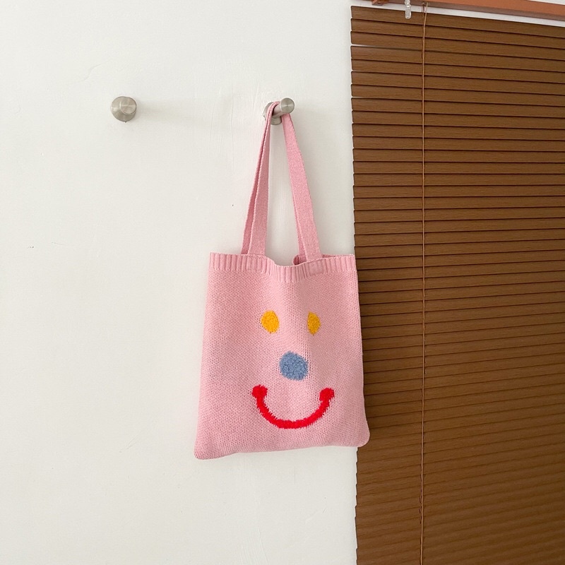 smiley-tote-bag-กระเป๋าไหมพรม