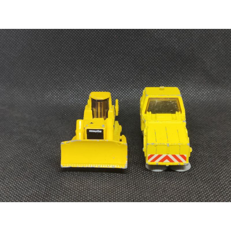 tomica-komatsu-bulldozer-amp-mechanical-sweeper