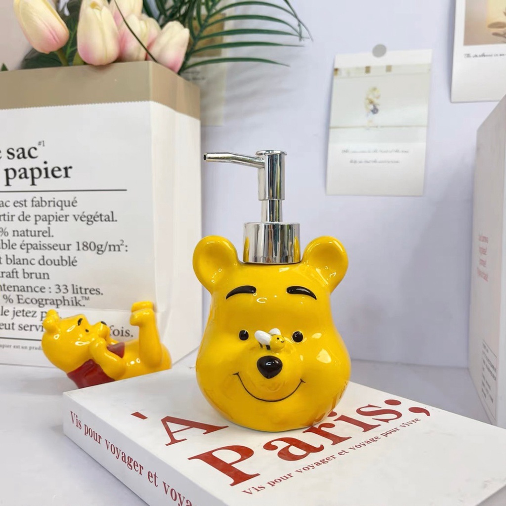 ส่งจากไทย-ขวดปั๊ม-หมีพูห์-winnie-the-pooh-ขวดปั๊มสบู่เหลว-ขวดปั๊มเจล-เซรามิค-ceramic-น่ารักมาก-โมเดล-ของขวัญ-ขวดน่ารักๆ