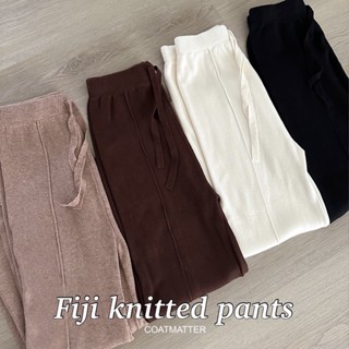 Coatmatter - Fiji knitted pants กางเกงไหมพรมขายาว