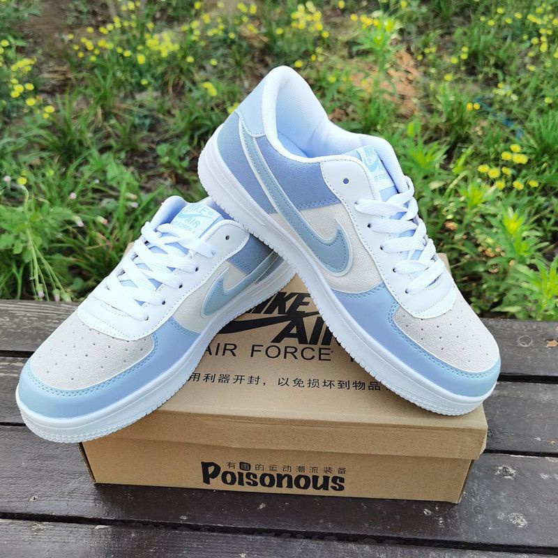 รองเท้าวิ่งบุรุษและสตรี-air-force-one-low-top-blue-sneakers