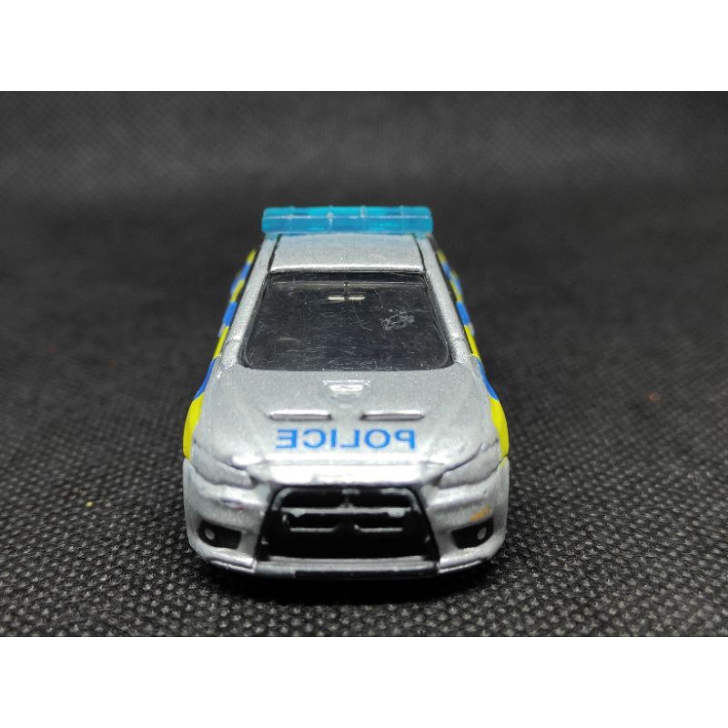 tomica-รถตำรวจ-mitsubishi-lancer-evolution-x